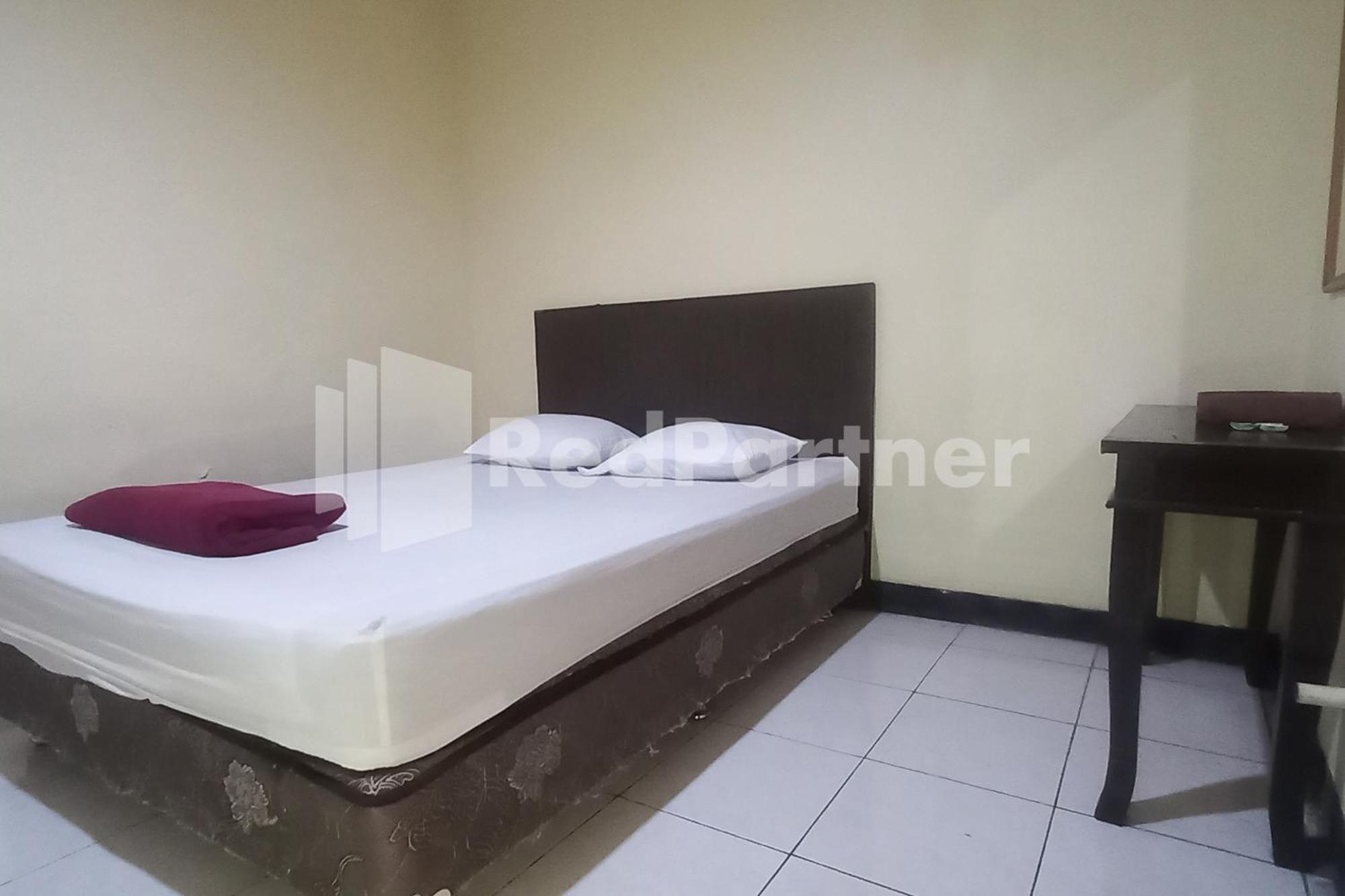 Hotel Palem 2 Syariah Malang Redpartner Exterior foto