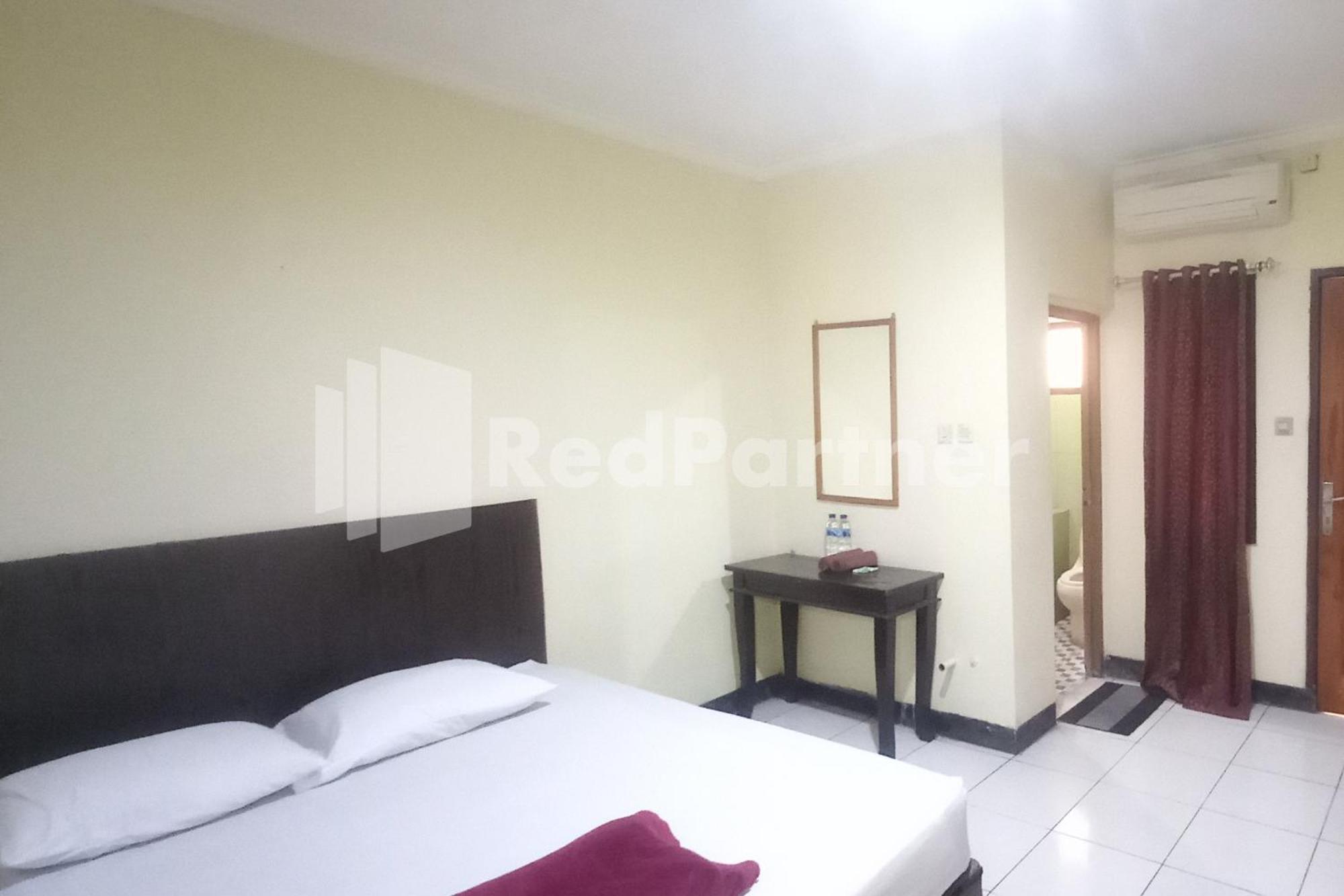 Hotel Palem 2 Syariah Malang Redpartner Exterior foto